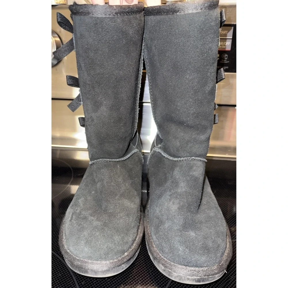 Koolaburra By Ugg‎ Size 4 Black Suede With Black Sherpa